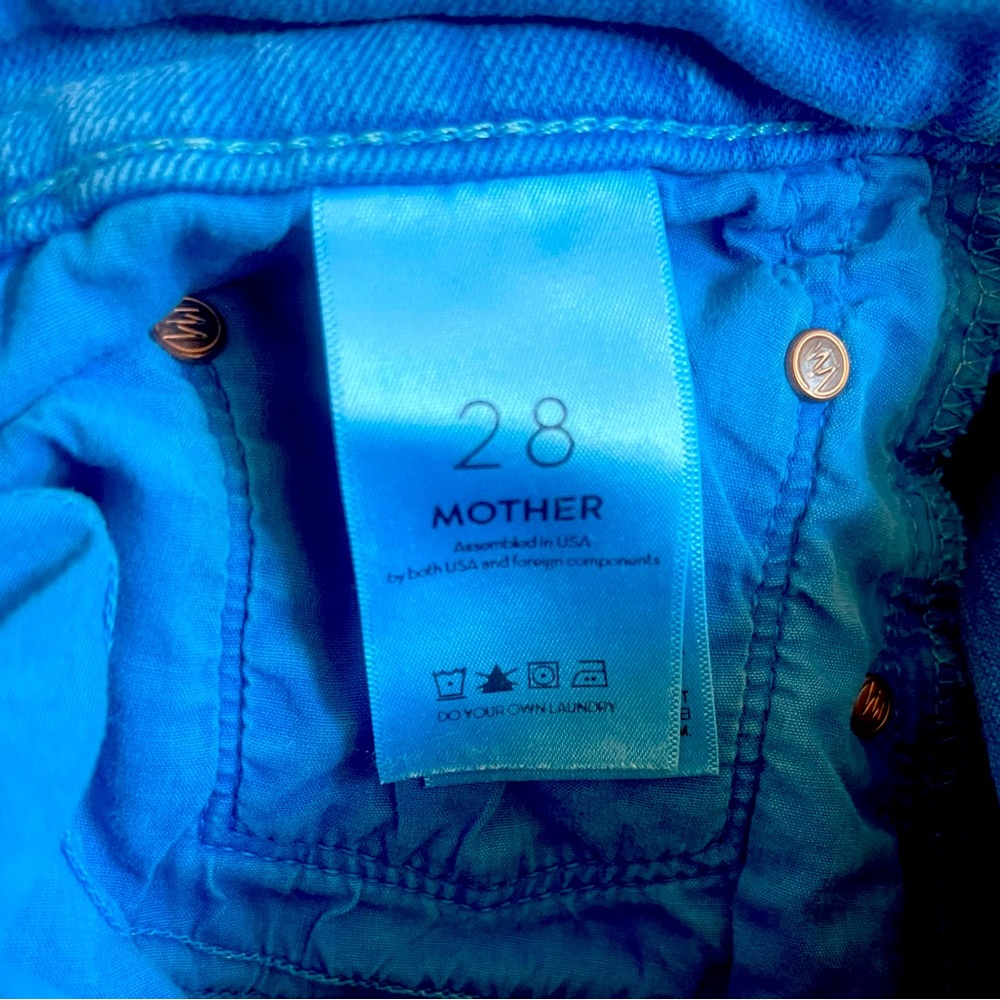 MOTHER The Tripper Cutoff Fray in The Devil May Care color size 28 - Picture 3 of 7